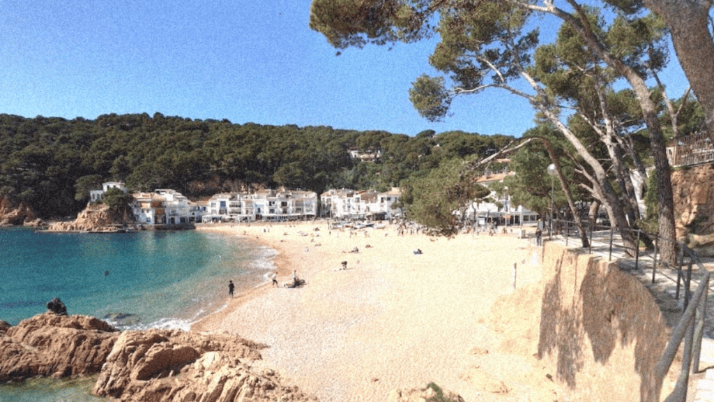 La plage de Tamariu