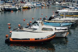 Port Alguer, la petite plage de gravier au cœur de Cadaqués